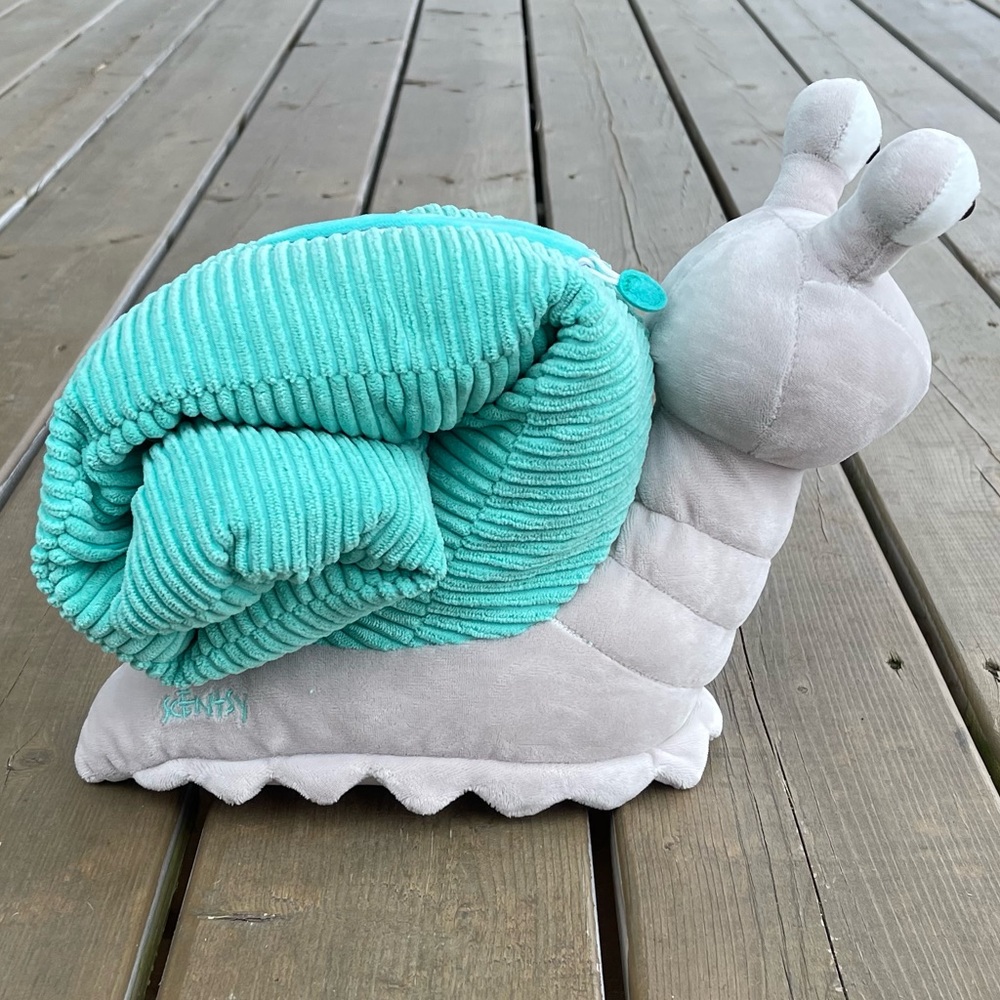 Scentsy Buddy Sia the Snail Retired Stuffed Plush Aqua Gray with Scent Pack